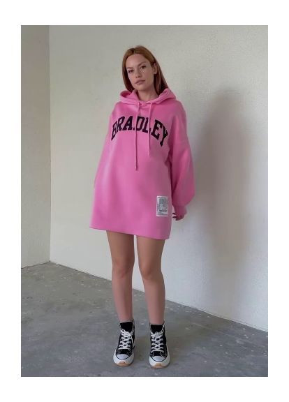 Розовое женское худи-платье на флисе в стиле оверсайз платье-худи Nositi с надписью