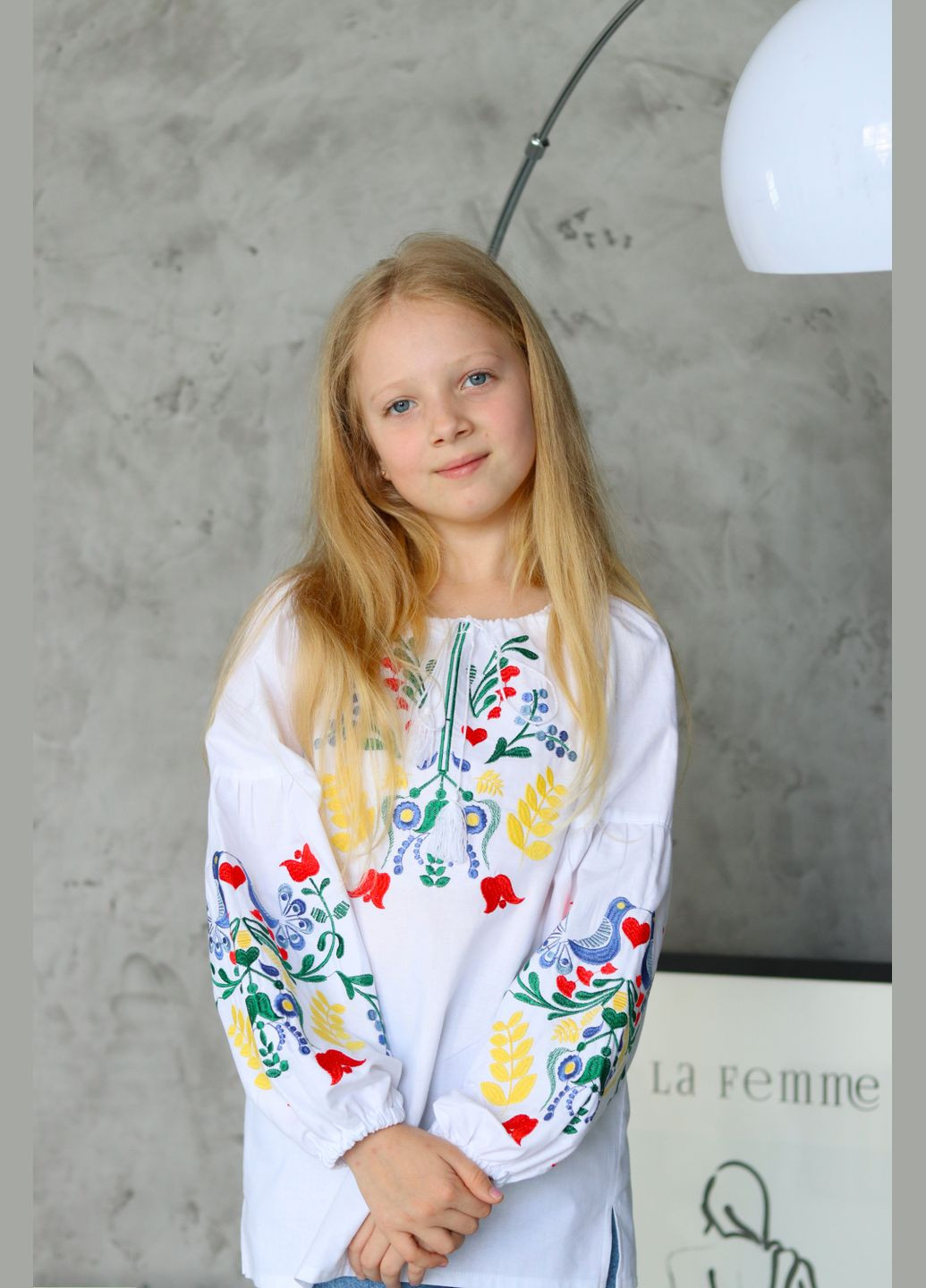 Белая вышиванка для девочки Piccolo узор цветочный (297060423)