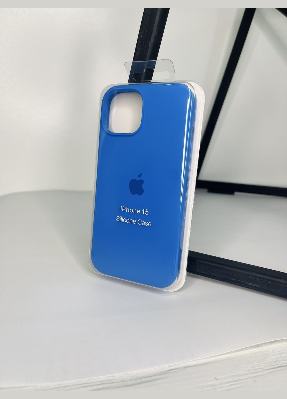 Чохол на iPhone 15 відкрита камера, закритий низ silicone case на apple айфон Brand iphone15 (294092131)