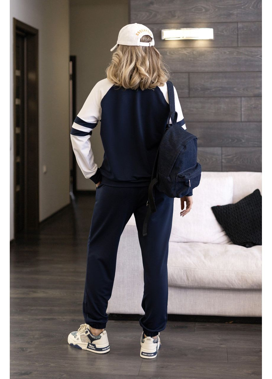 Прогулянковий костюм у спортивному стилі Fashion (360769409)