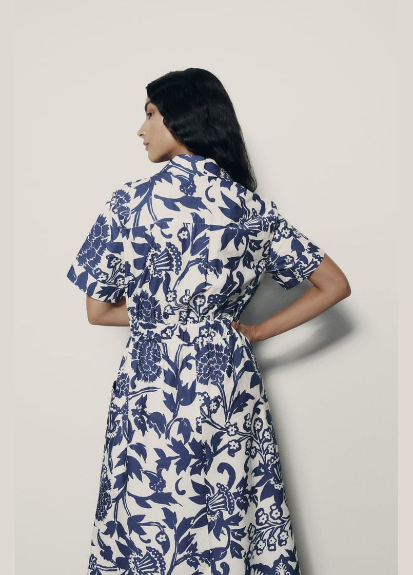 Комбинированное платье средней длины с цветочным принтом Zara