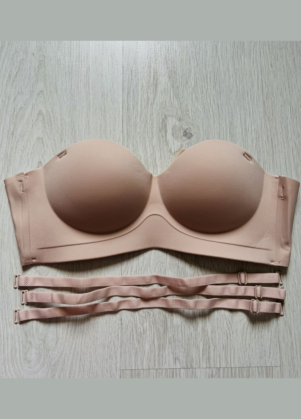 Бежевый бесшовный базовый бесшовный бюст с пуш-ап No Brand без косточек нейлон, спандекс