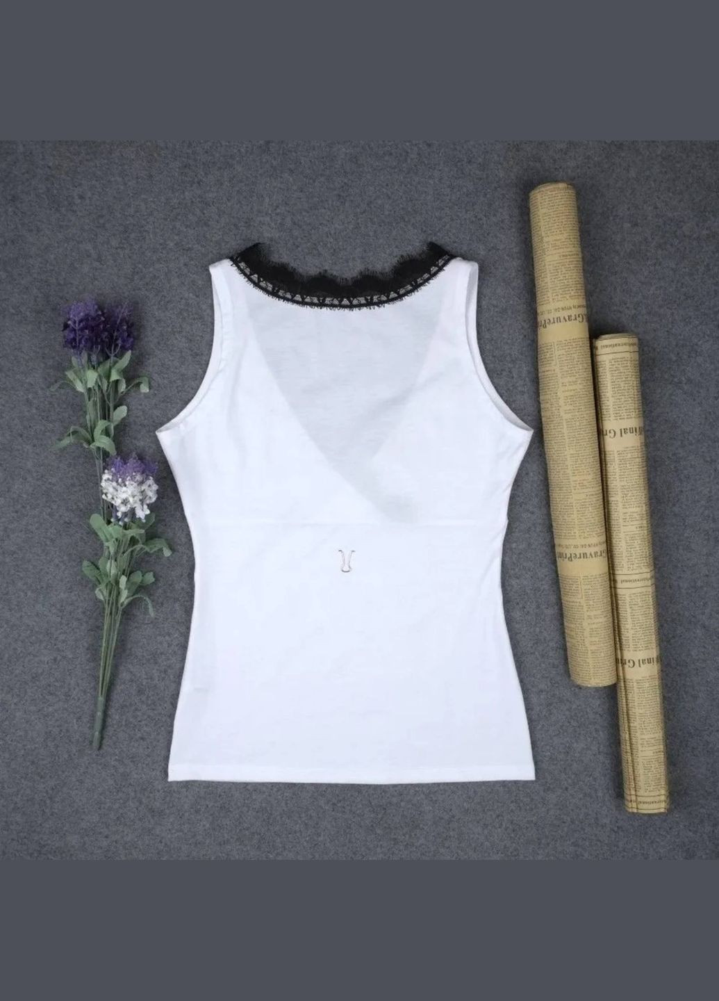 Майка с кружевом и шикарным декольте No Brand — 316649506