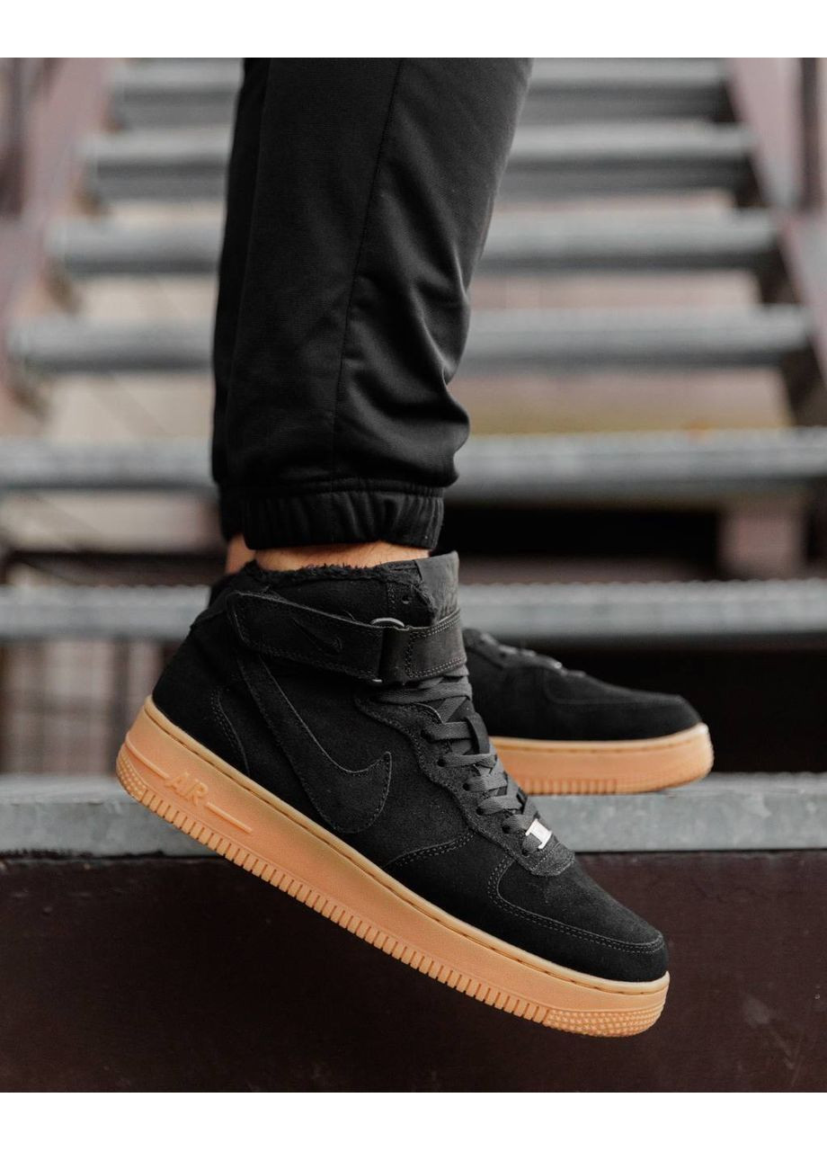 Черные зимние зимние мужские замшевые кроссовки nike air force 1 high black (копия) No Brand