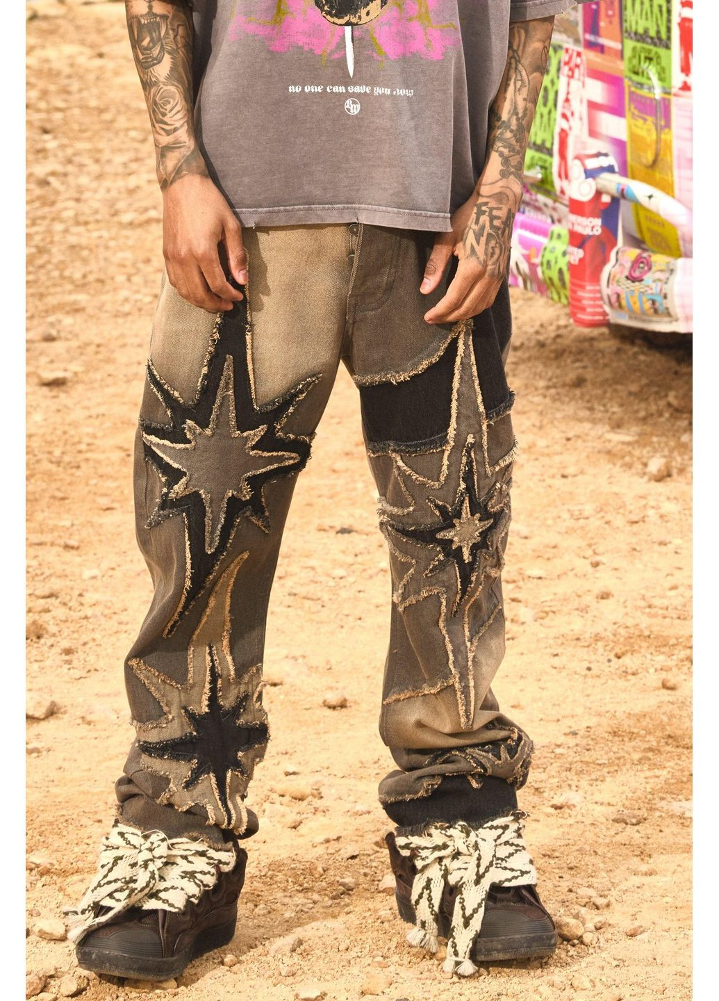 Бесцветные демисезонные джинсы Boohoo