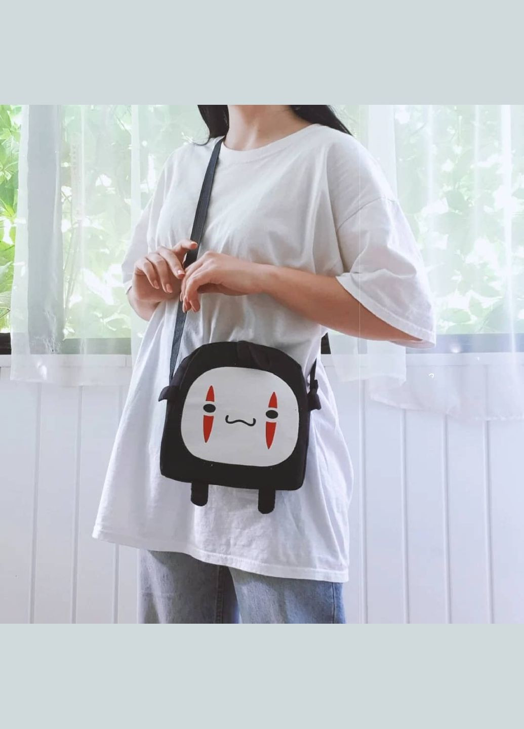 Чорна сумка через плече Безликий вмістовна в стилі японського мультфільму аніме Віднесені привидами крос-боді мила на блискавці No Brand (322059703)