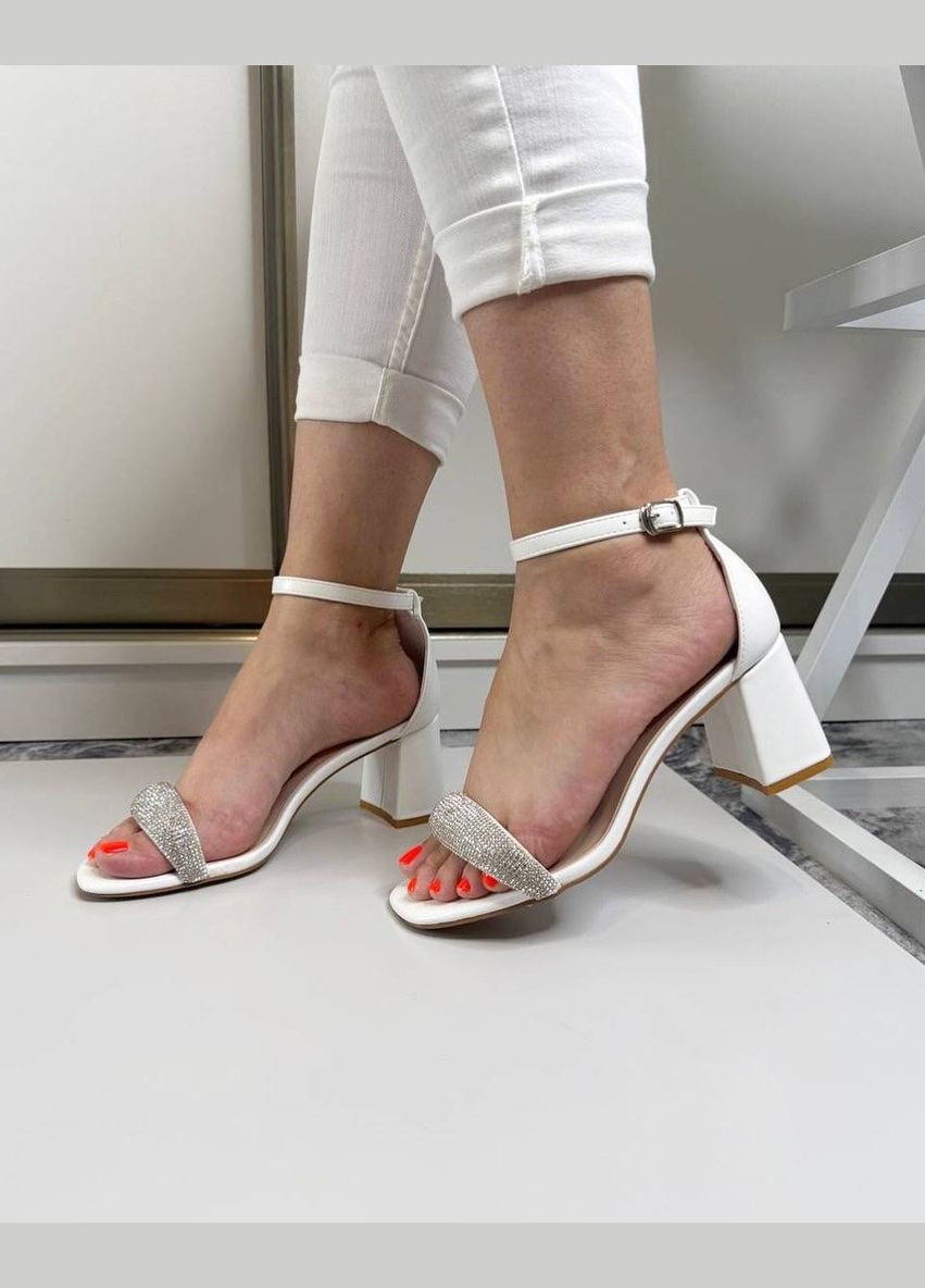 Стильні жіночі босоніжки No Brand (336827887)