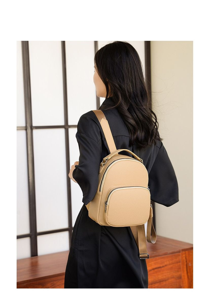 Женский рюкзак темно-бежевый с декором на застежке. КиП (277698357)