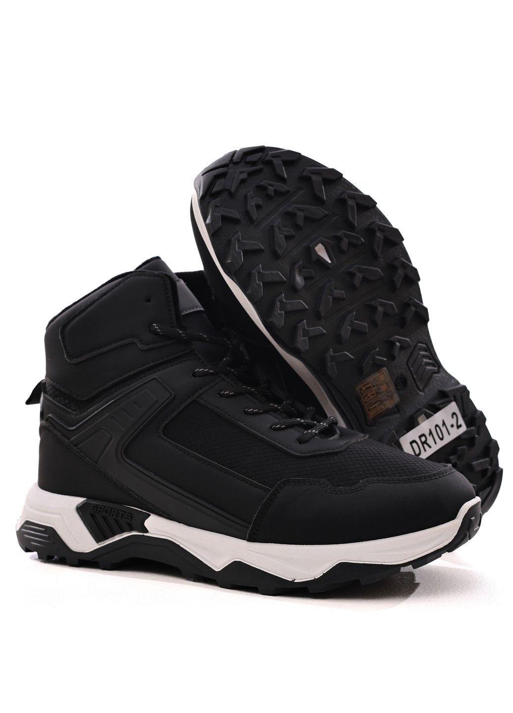 Черные кроссовки мужские AESD