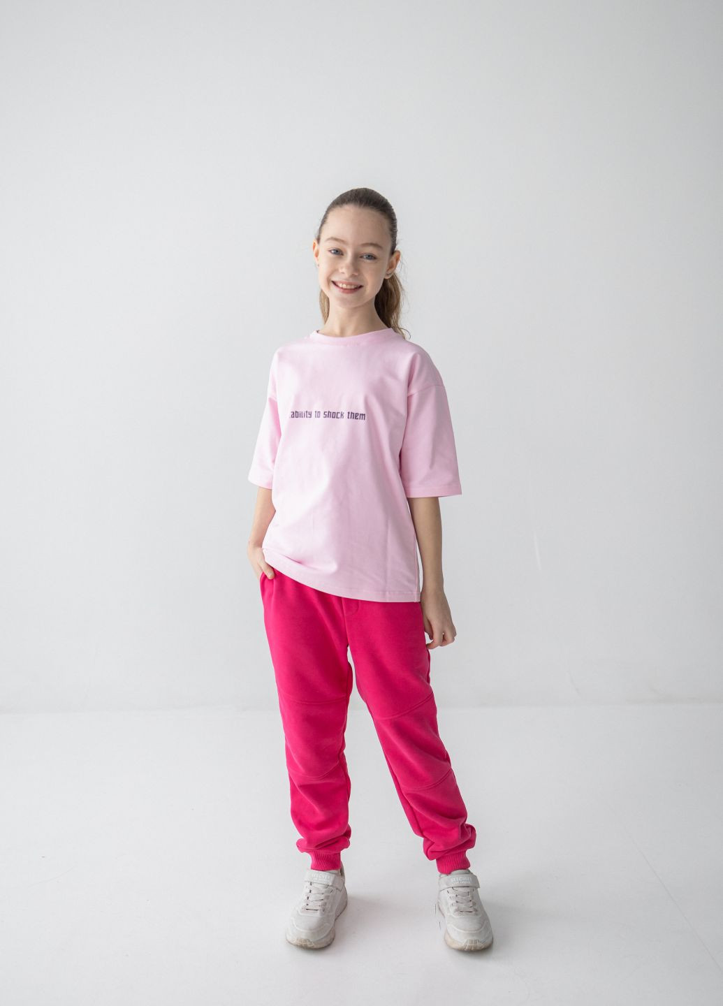 Рожева демісезонна футболка Shock Для дівчат