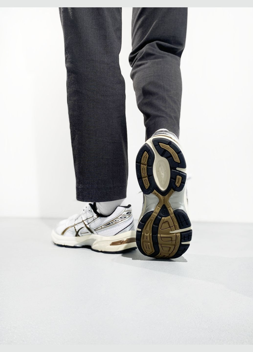 Сірі Осінні кросівки чоловічі і жіночі asics gel-1130 grey white | асікс гель-1130 сірі білі No Brand