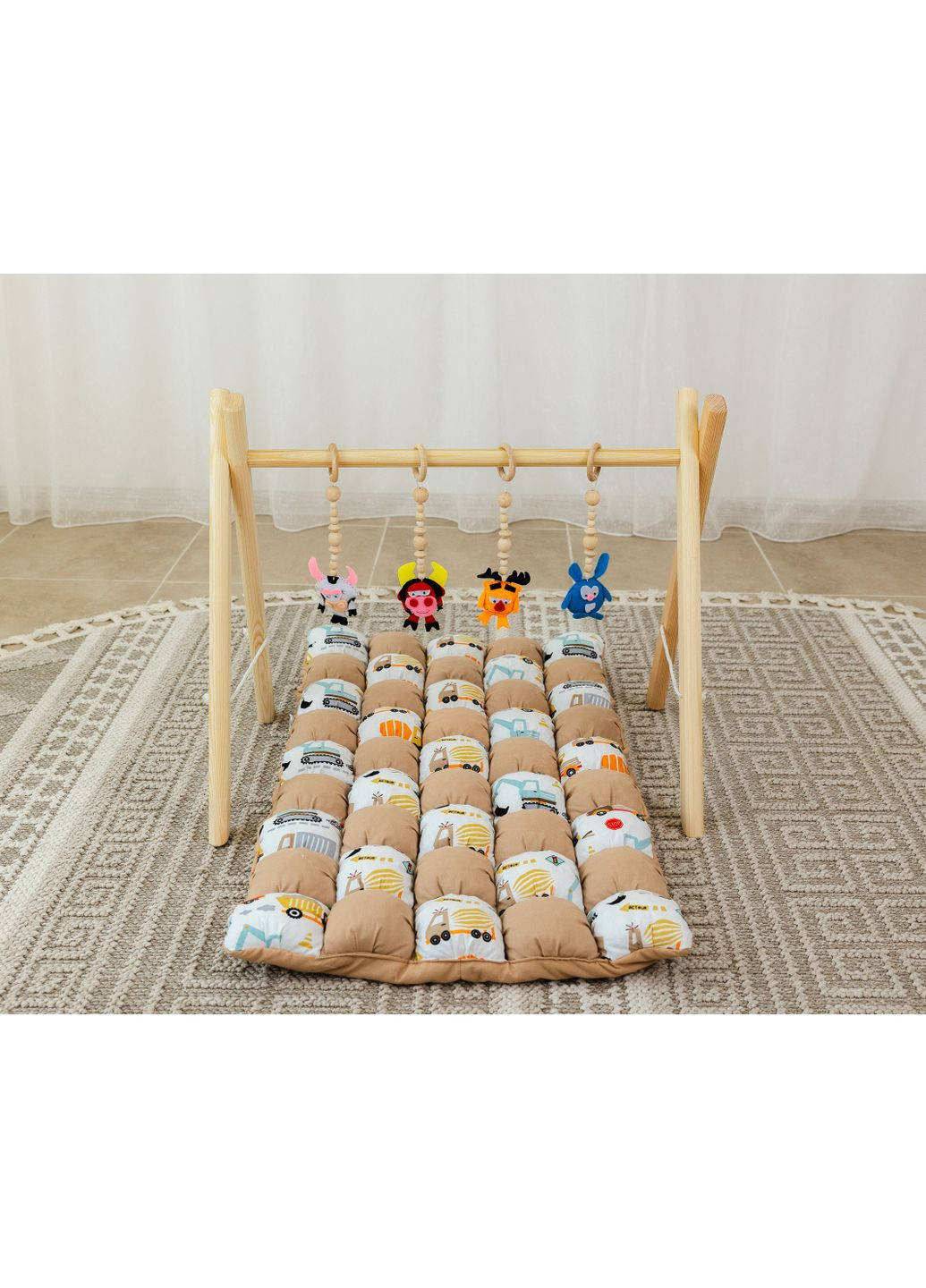 Мобиль детский напольный XRMASTER Смешные герои с матрасиком Машинки No Brand (350313826)