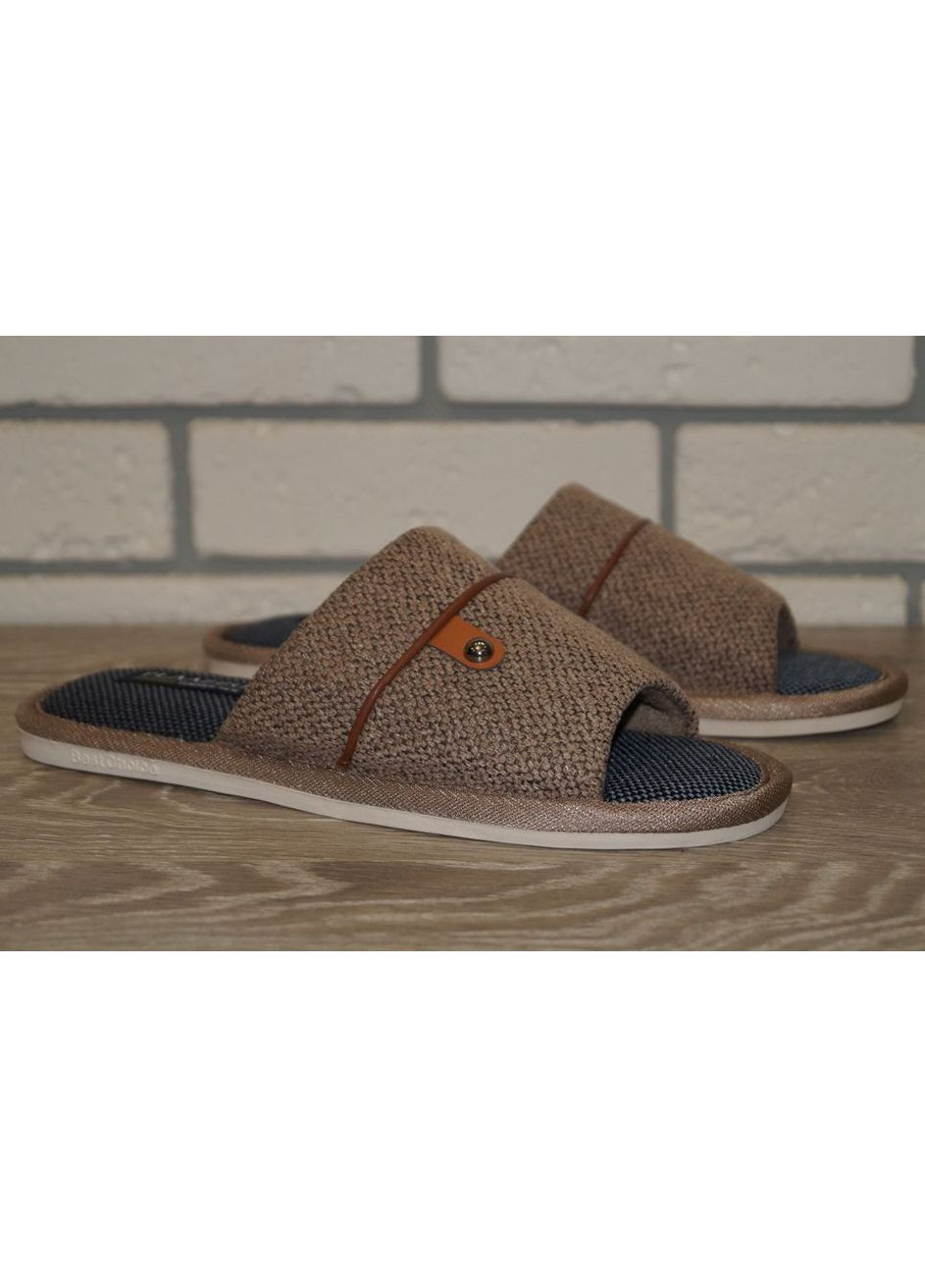 Коричневые комнатные тапочки подростковые коричневые Plaazzo