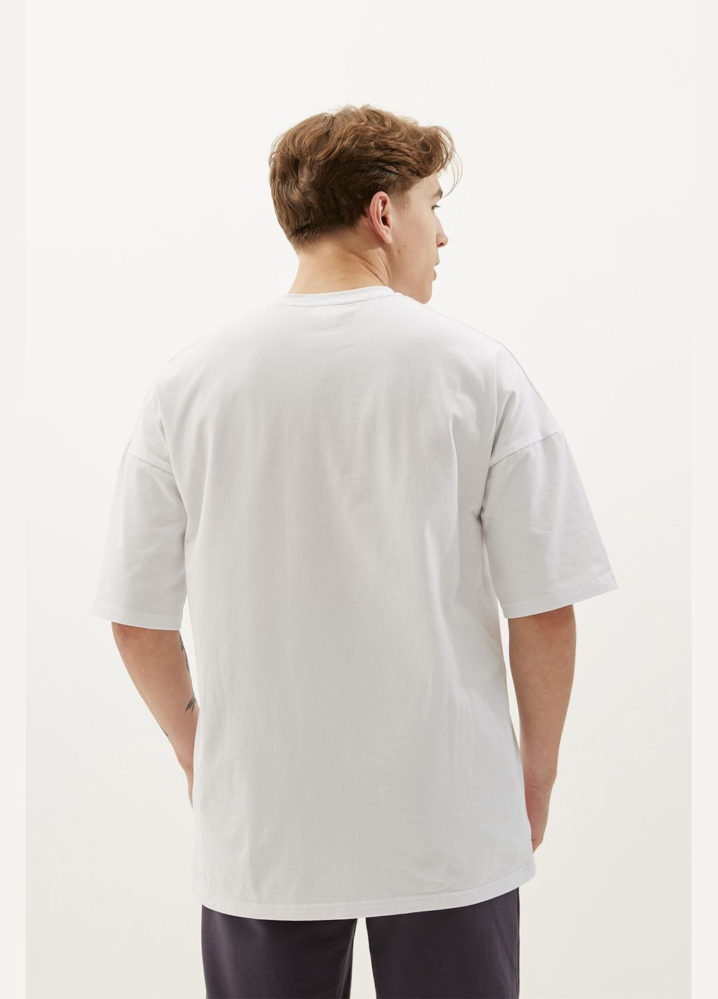 Белая футболка lucas kharkiv ukraine Garne