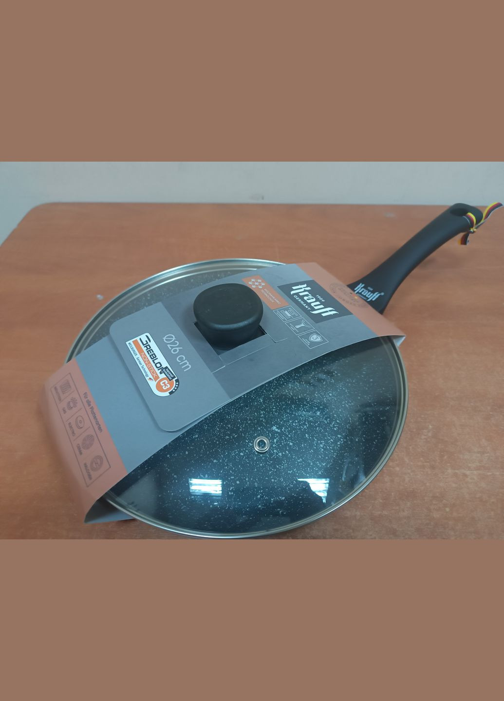 Сковорода с антипригарным покрытием и стеклянной крышкой 26 см (88-222-106) Krauff (334006510)