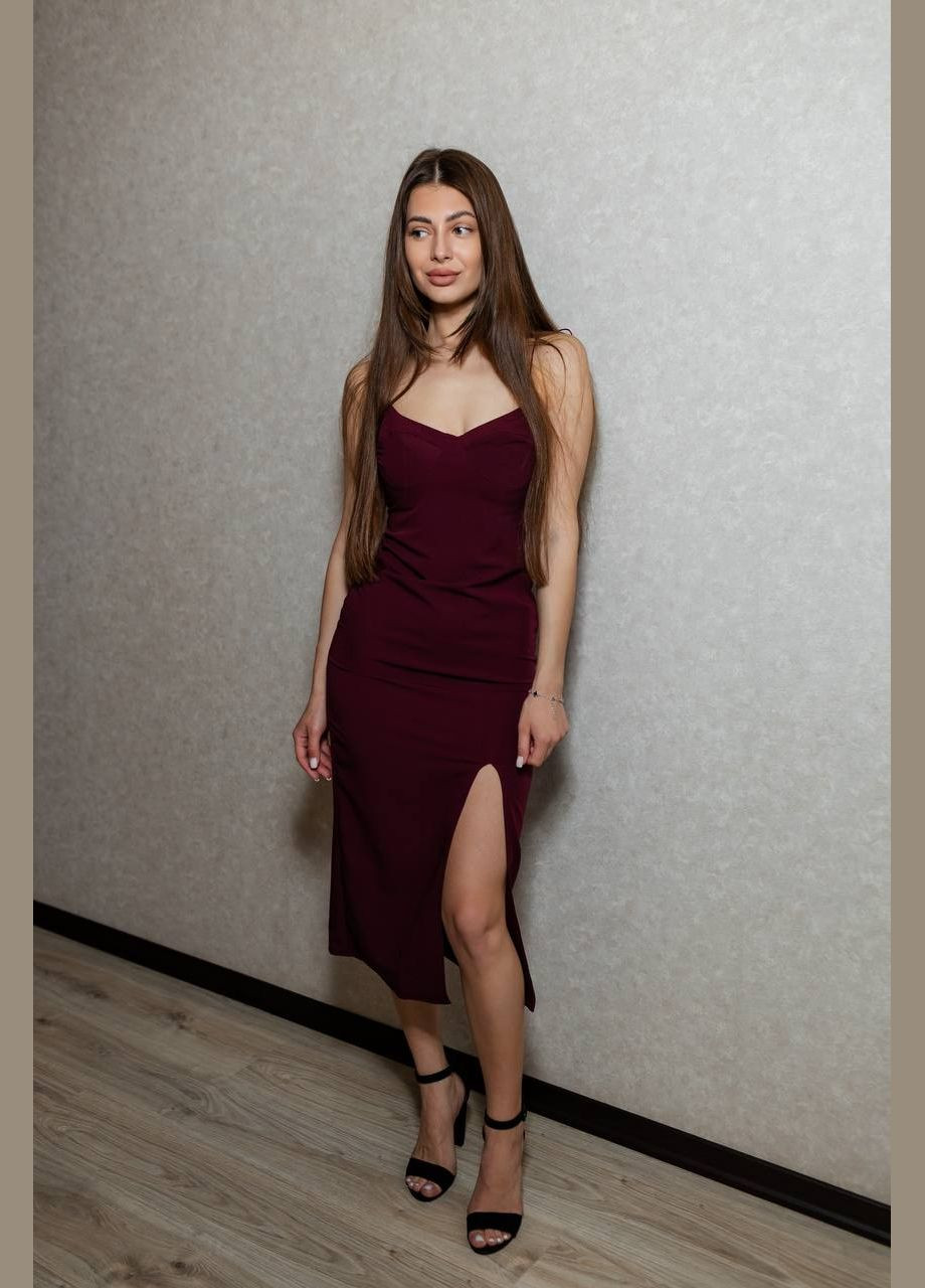 Бордова кежуал силуетна сукня на брітельках силуетна Adelante однотонна