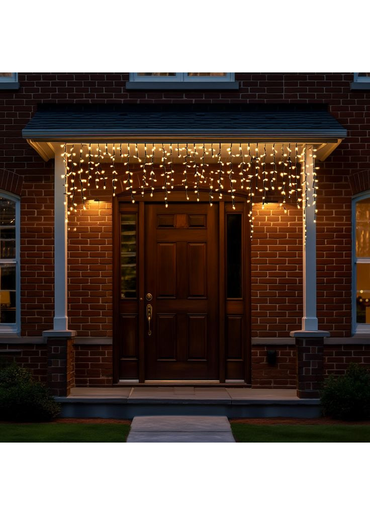 Новорічна гірлянда вулична Бахрома 6 м 105 LED чорний провід Жовтий 6МBY Garlando (366219498)