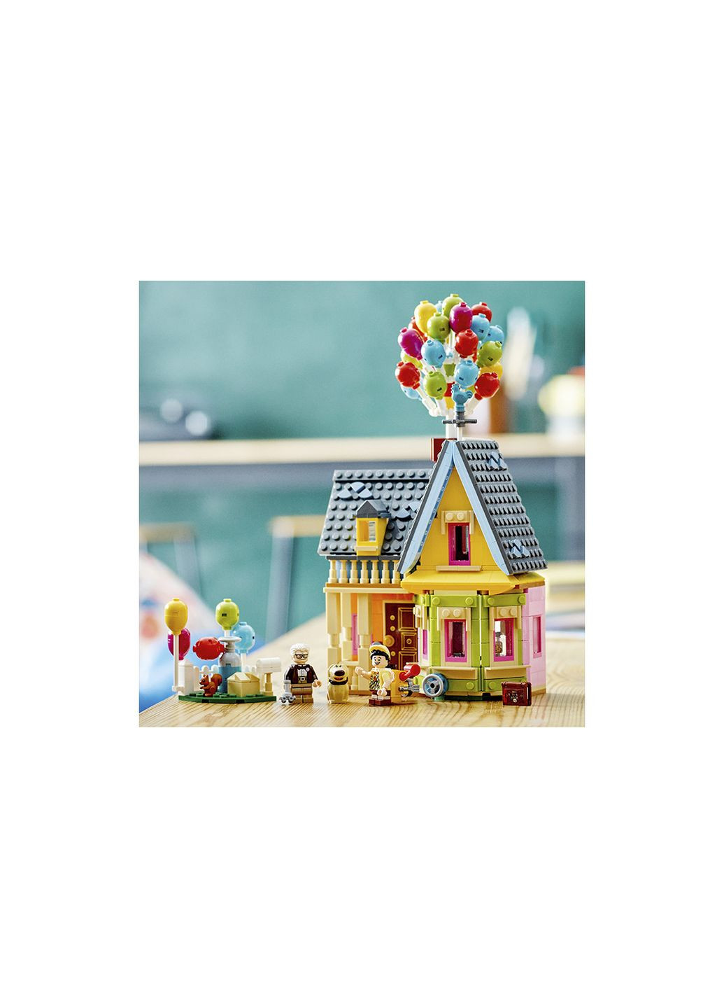 Disney Classic Будинок Вперед і вгору 382 деталі (43217) Lego (304288654)