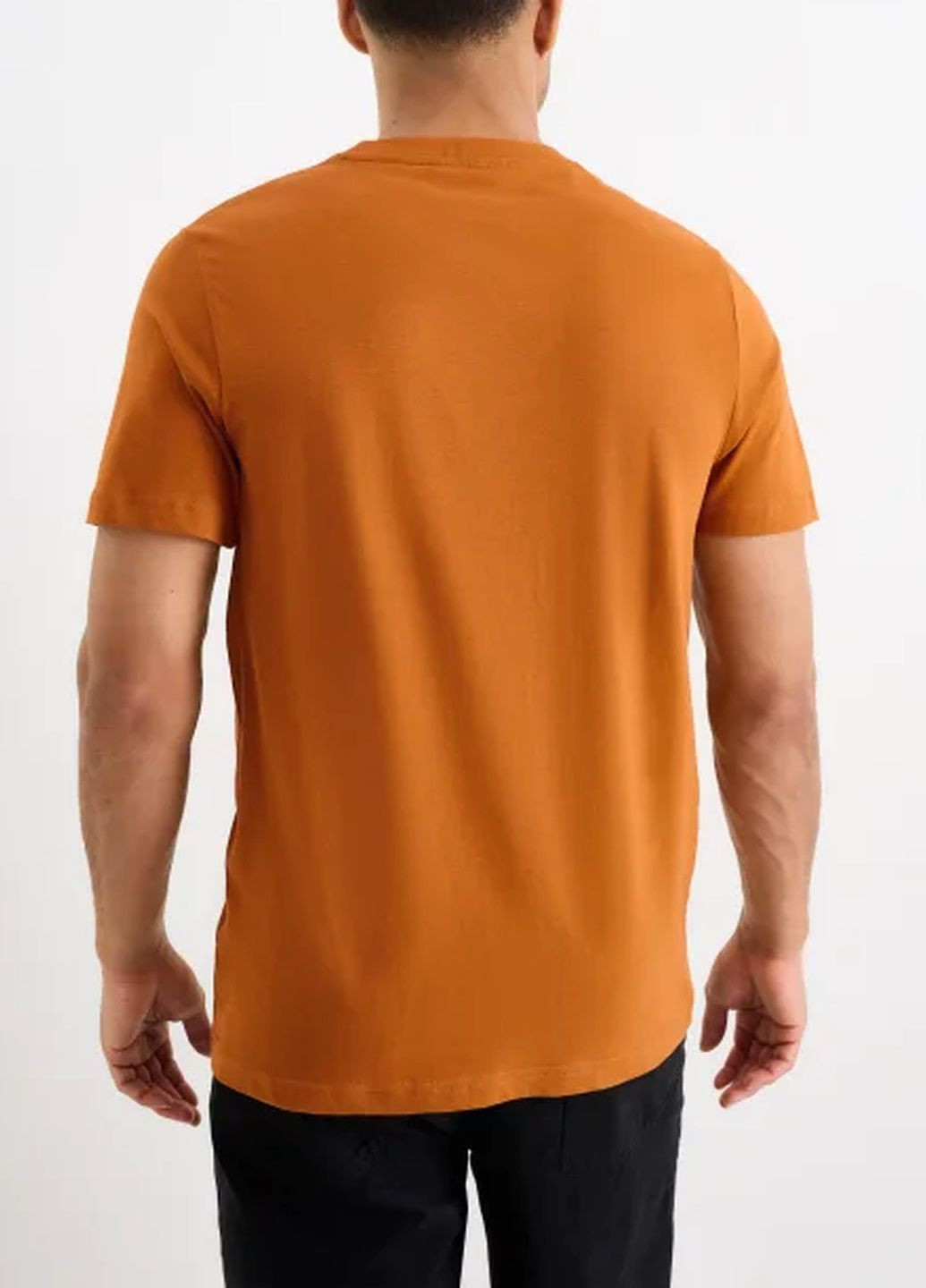 Оранжевая футболка C&A