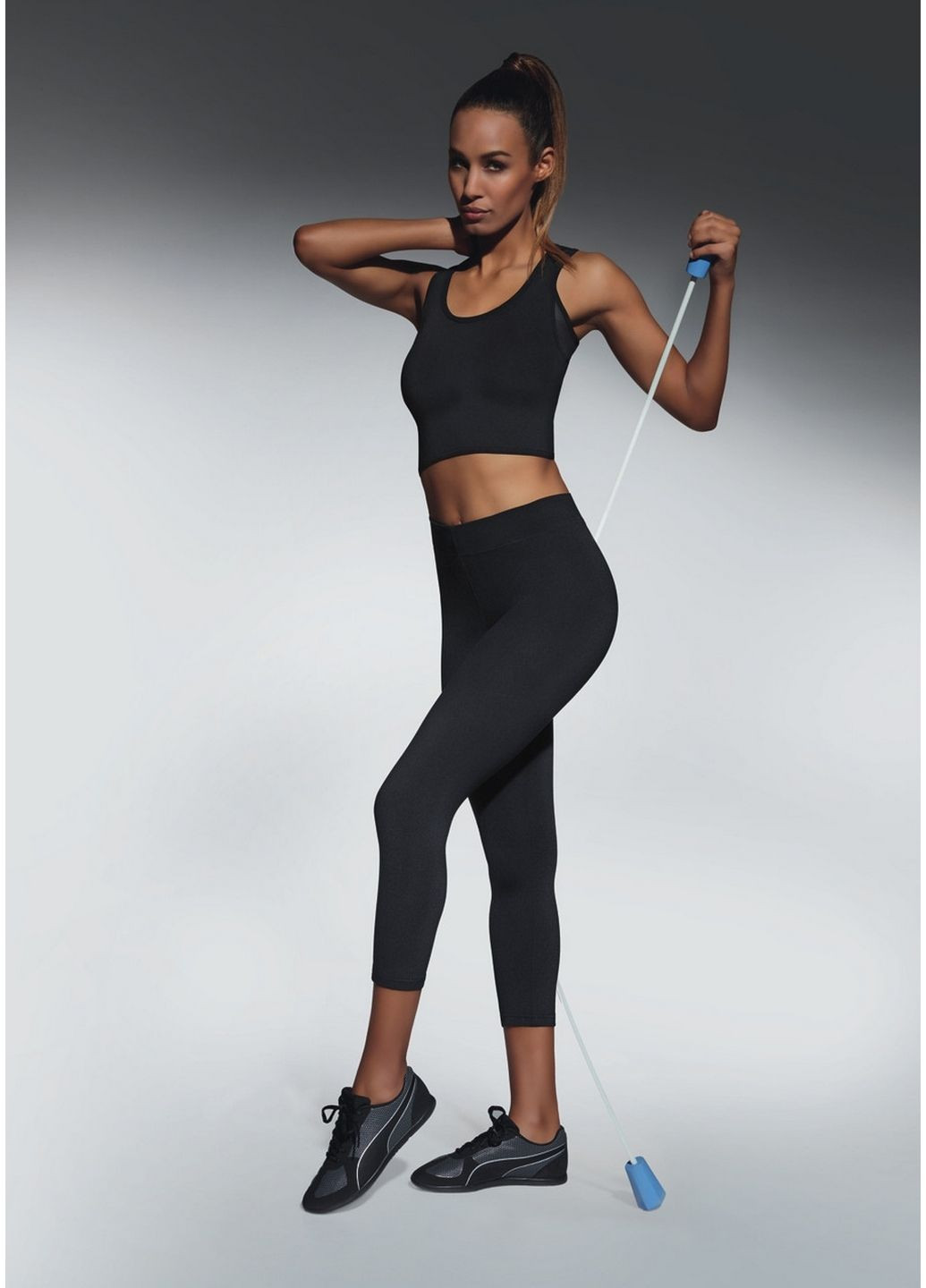 Черные демисезонные женские спортивные леггинсы для фитнеса BasBleu