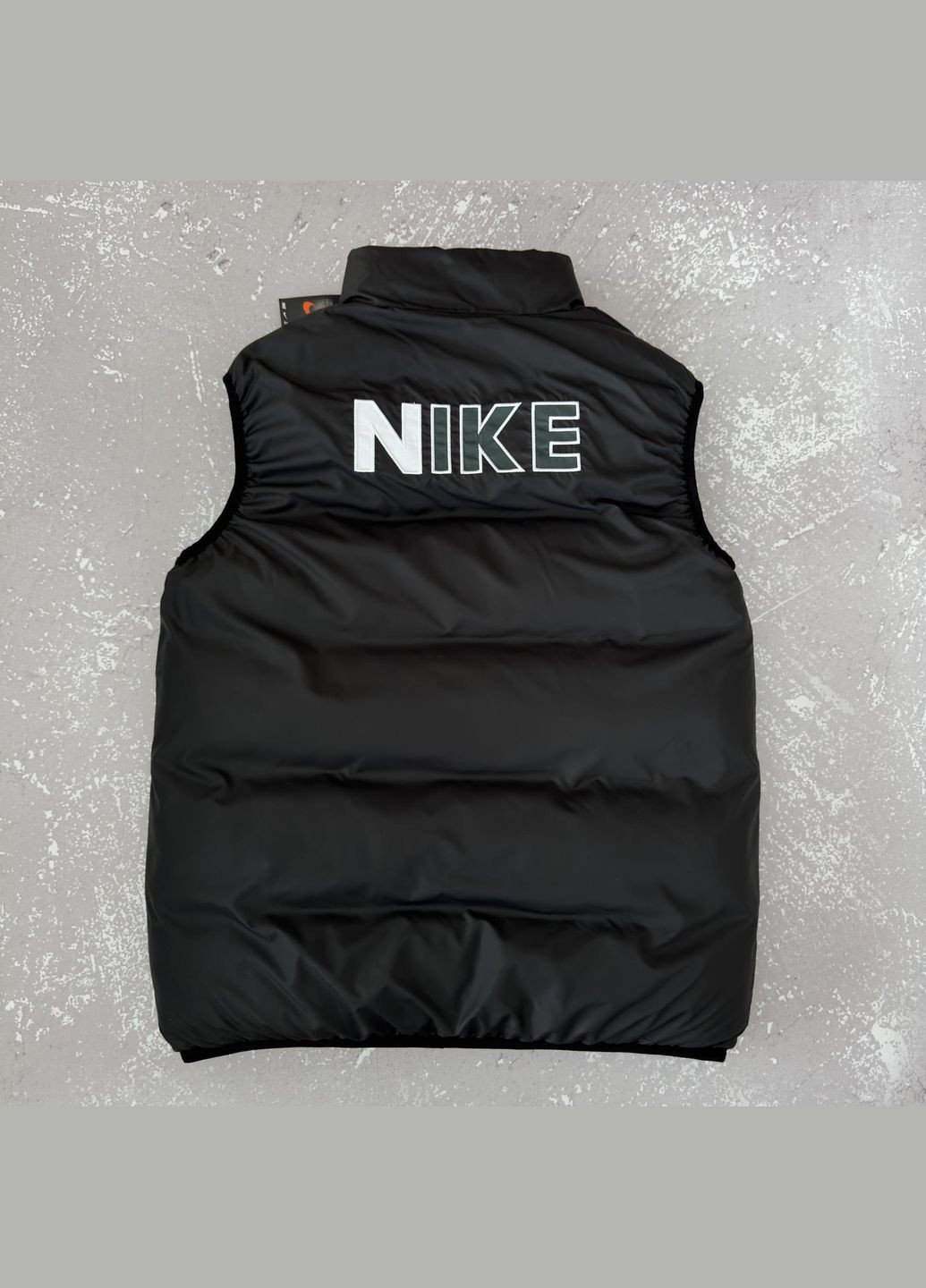 Жилет NK двух посторонний черный/изумрудный No Brand (341284721)