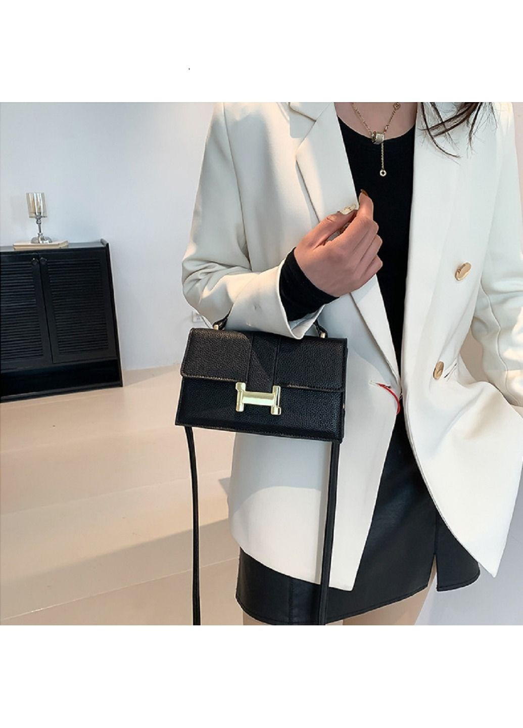 Жіноча сумка кросбоді через плече з екошкіри з клапаном тиснення RoyalBag P2-6934 (331879756)