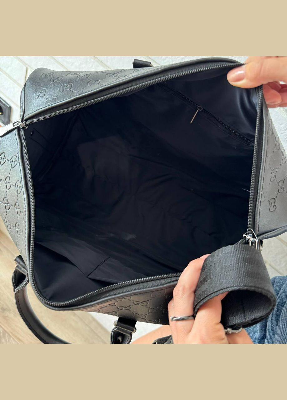 Большая женская сумка с тиснением для фитнеса и города черная (sku_1596Ж) No Brand (330576979)