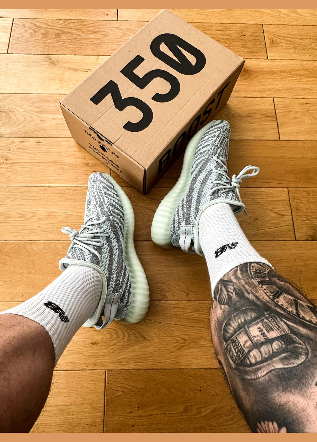 Серые демисезонные кроссовки мужские adidas yeezy boost 350 v2 zebra | адидас йези буст 350 серые No Brand