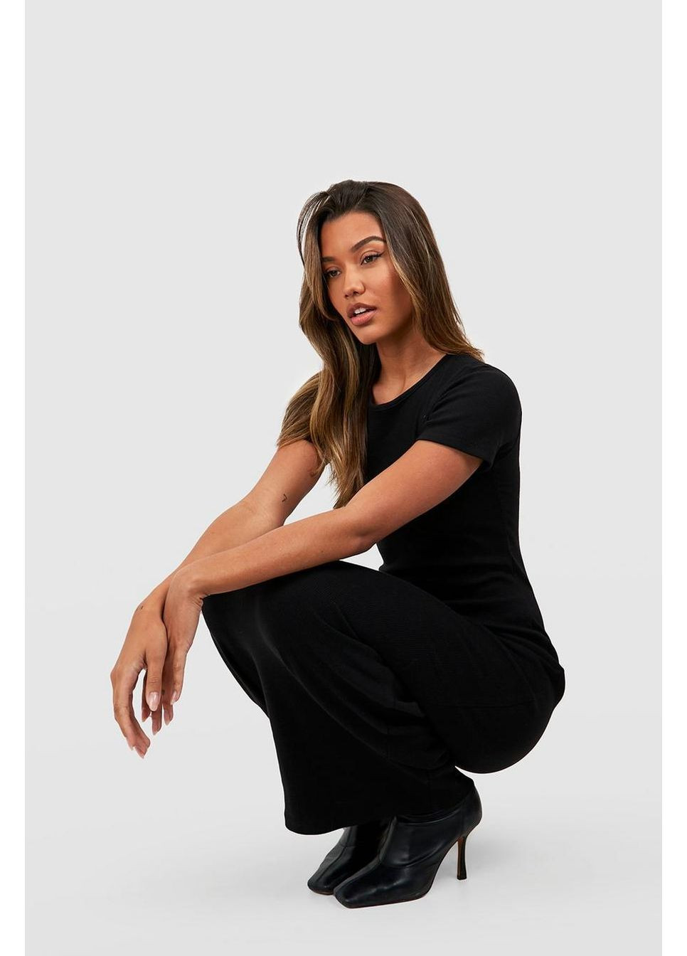 Чорна повсякденний сукня Boohoo однотонна