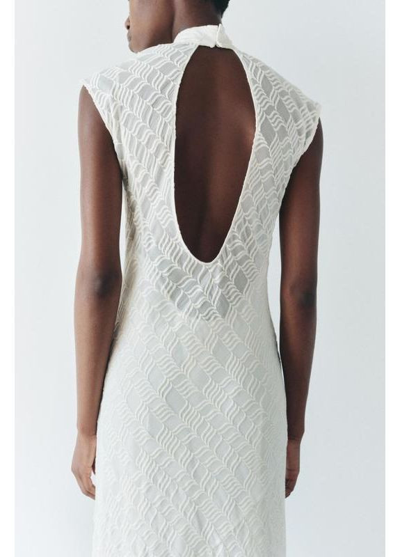 Белое длинное платье с вышивкой zw коллекция Zara