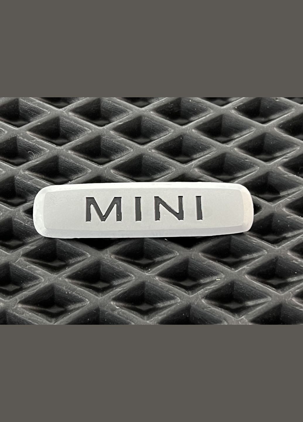 Логотип шильдик авто Міні Mini (342328358)