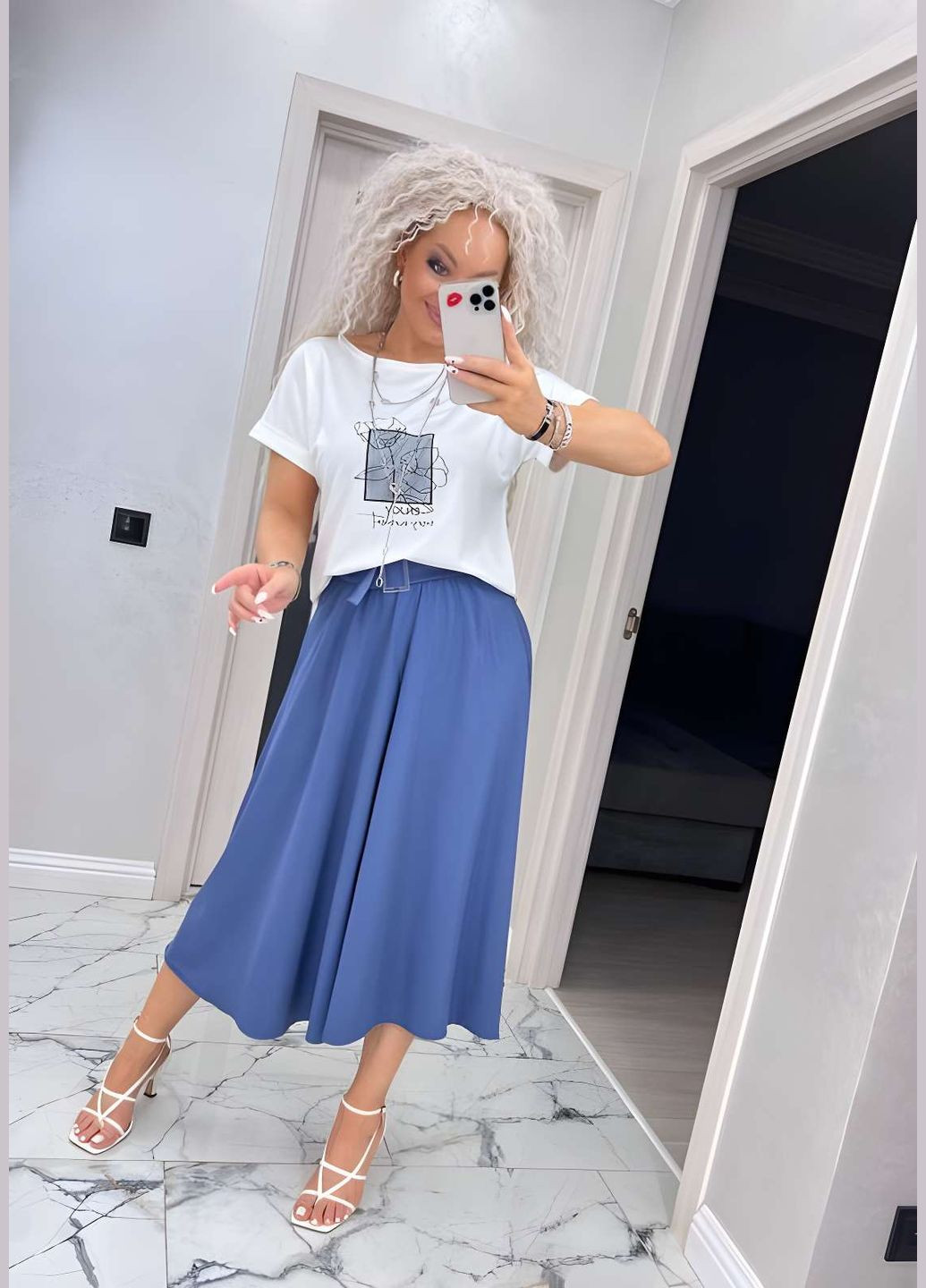 Синяя офисная, повседневная, кэжуал однотонная юбка + пояс женская длинная меди 42-56 графит (темно-серый) No Brand