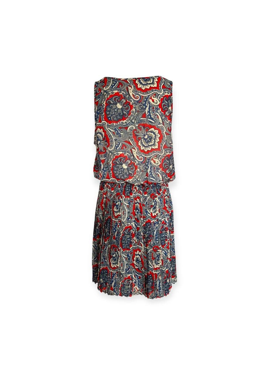 Червона повсякденний сукня червоний Silvian Heach з абстрактним візерунком