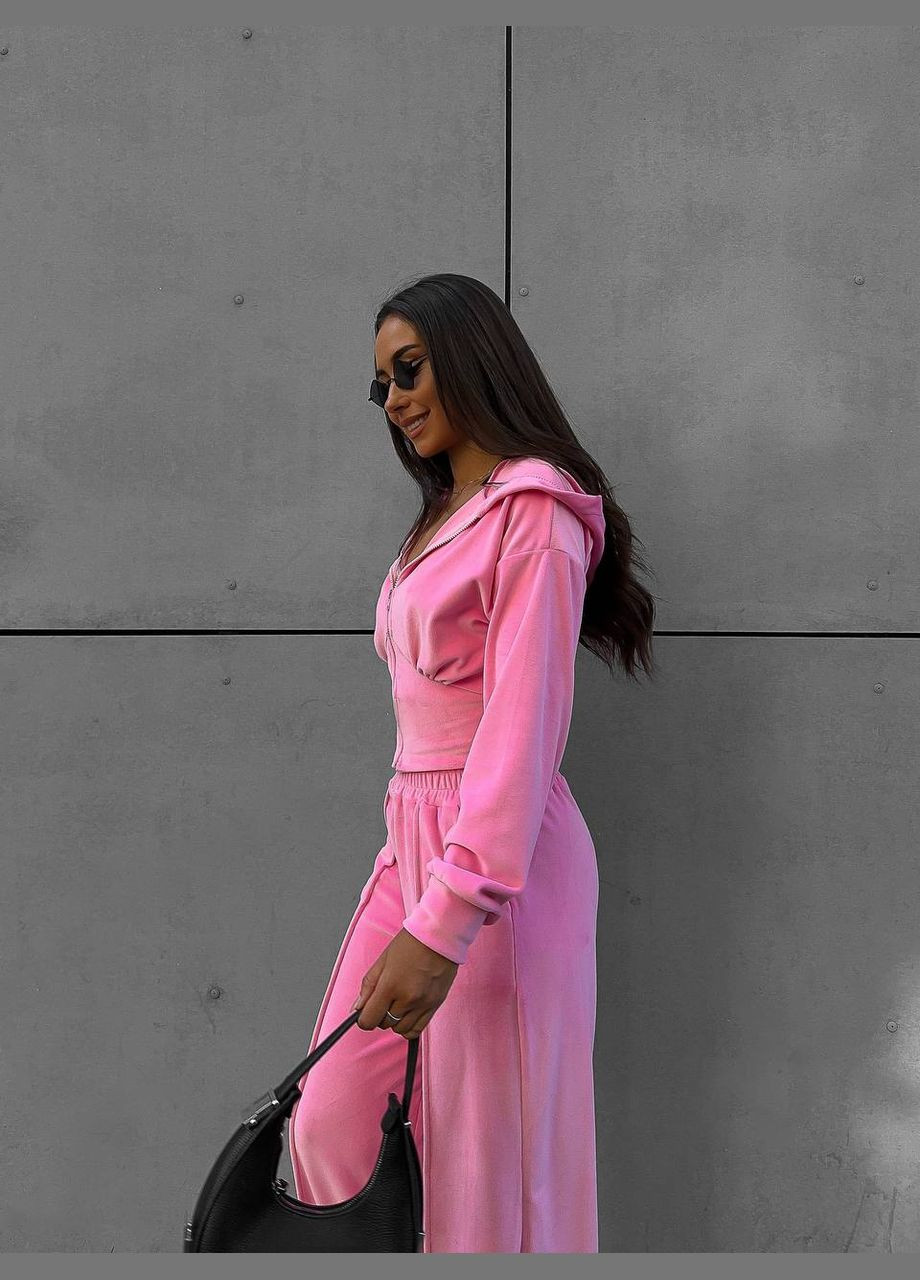 Ніжний велюровий костюм Adelante (322114052)