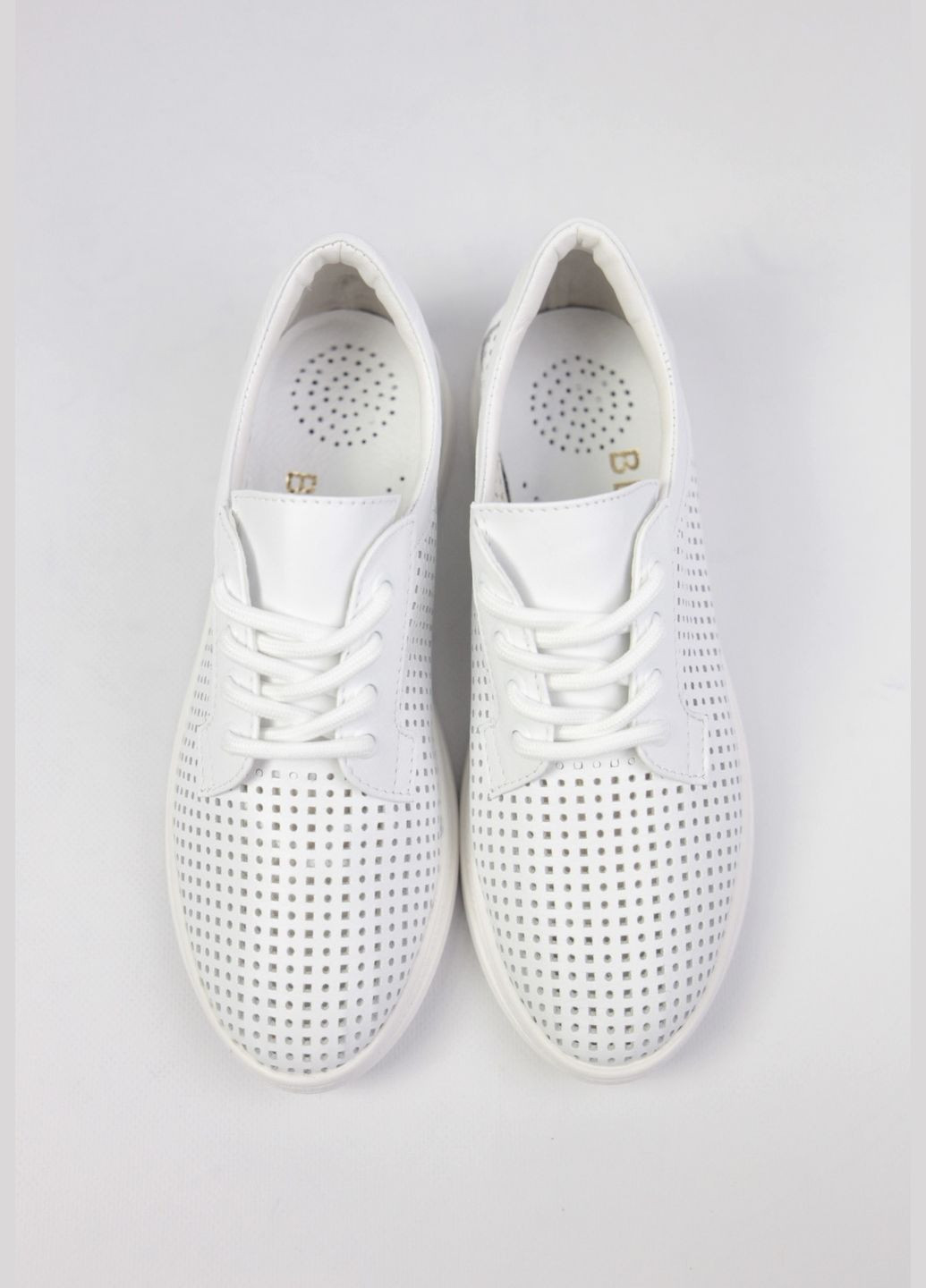 Белые кеды Benito