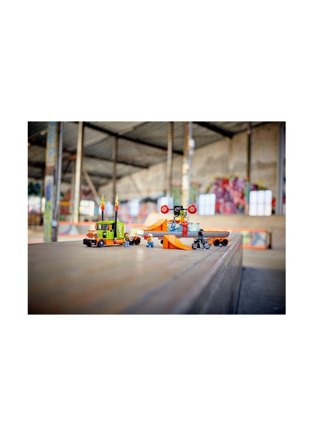 City Stuntz Грузовик для шоу каскадеров 420 деталей (60294) Lego (304055119)