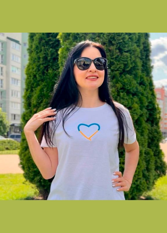 Футболка з вишивкою сердце жіноча (682402-13-4) No Brand - (330809148)