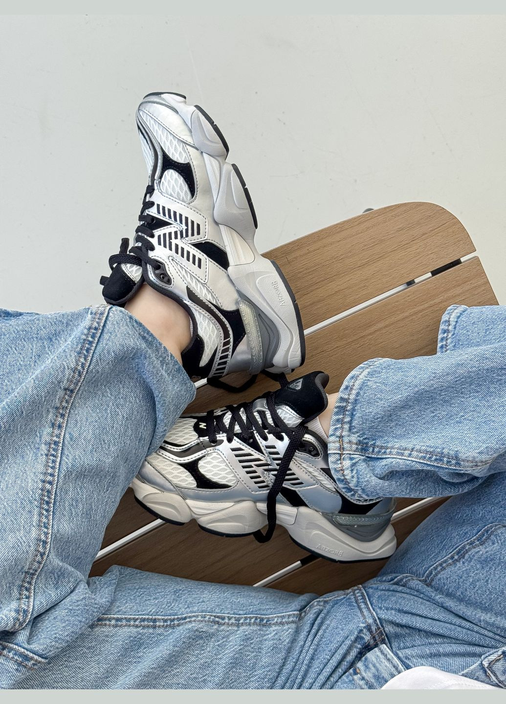 Кросівки жіночі New Balance 9060 x Shoe Palace Metallic | Нью Беланс 9060 срібні No Brand срібні демісезони (347640466)