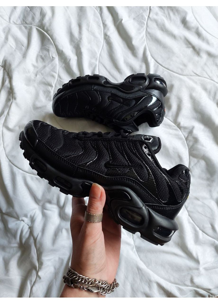 Кроссовки женские Nike Air Max Plus Triple Black 604133-050 Найк Аир Макс ТН No Brand чёрные демисезоны (366337128)