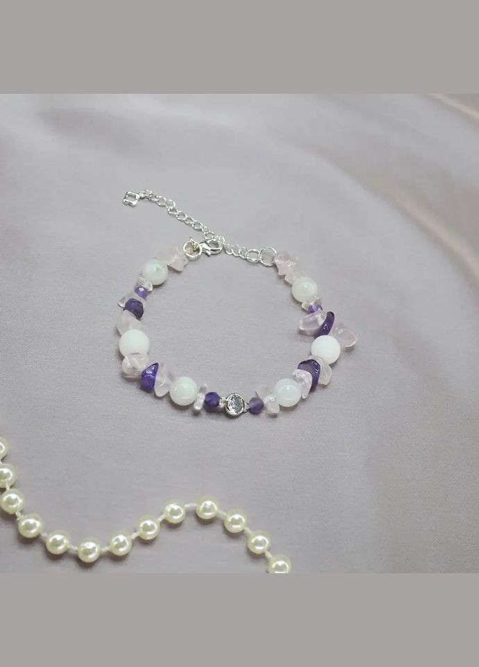 Браслет Кварц + Аметист крихта + вставка кристал, фур-ра гіп-ний сплав кольору срібло d-10х6мм+- обхват 18-23см No Brand браслет (303283212)