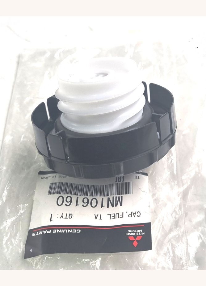 Крышка топливного бака, оригинал MN106160 Л200, Паджеро Вагон 2000–2006 Mitsubishi (360504499)