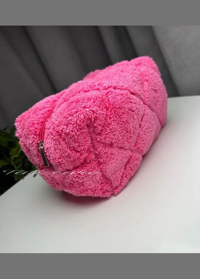 Мяка плюшева косметичка / колір малиновий No Brand (312307050)