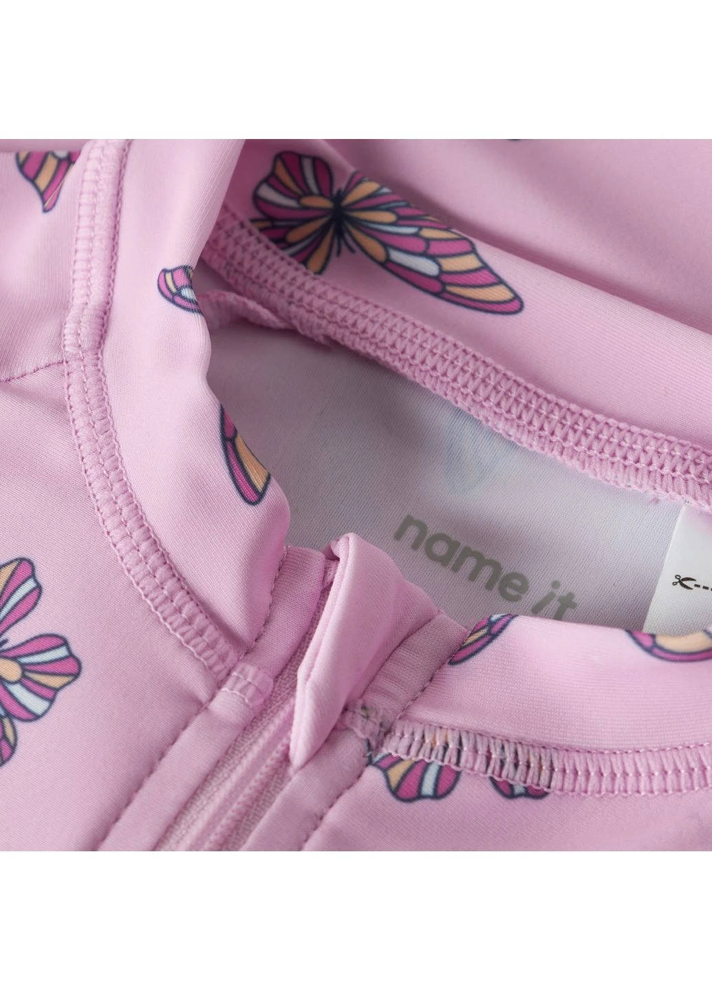 Розовый футболка-рашгард для купания butterfly, цвет розовый, размер (261.13253280.piro) Name it
