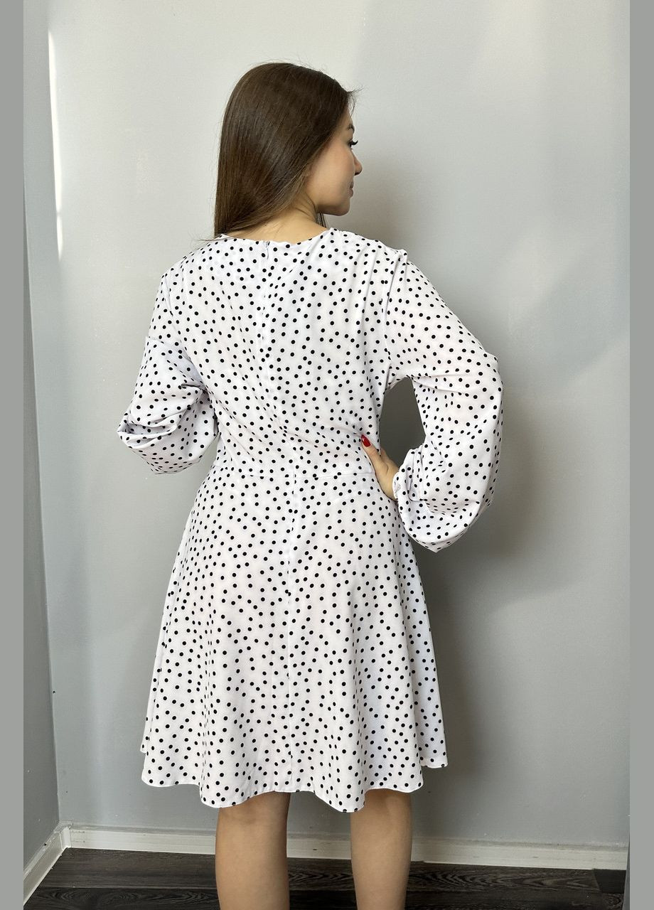 Білий жіноча шовкова сукня мінібіла в горох mkad6979-1 Modna KAZKA