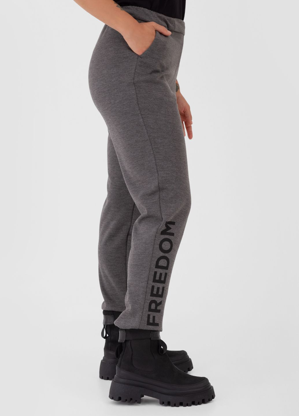 Спортивные брюки женские Freedom серые Arber jogger losse w (282841907)