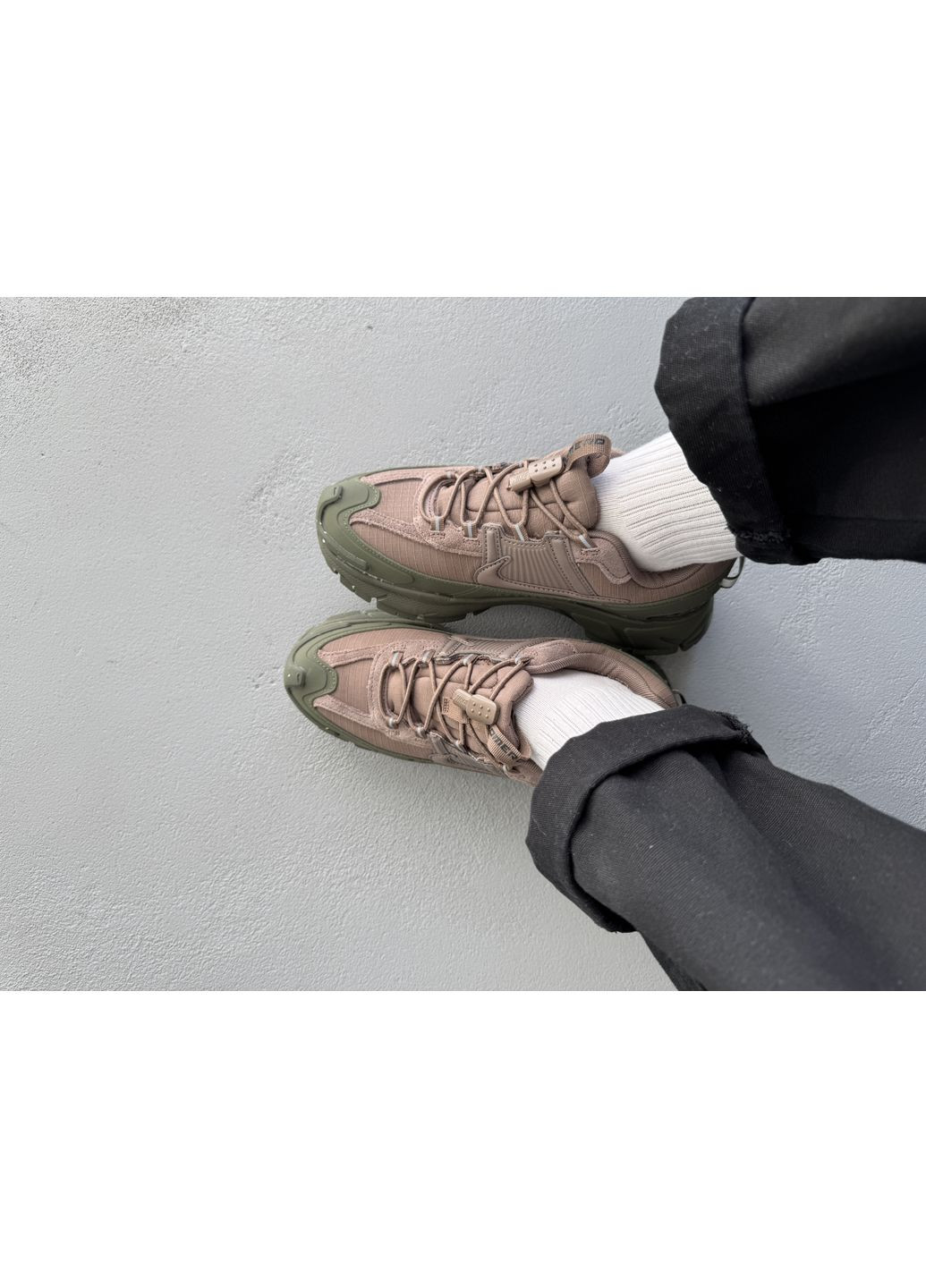 Оливковые (хаки) демисезонные кроссовки мужские и женские nike zoom vomero roam khaki | найк вомеро роам хаки No Brand