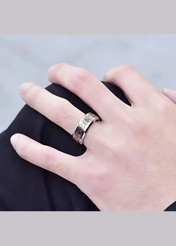 Серебристое кольцо из нержавеющей стали с рунами на дереве размер 16 Liresmina Jewelry (328092205)