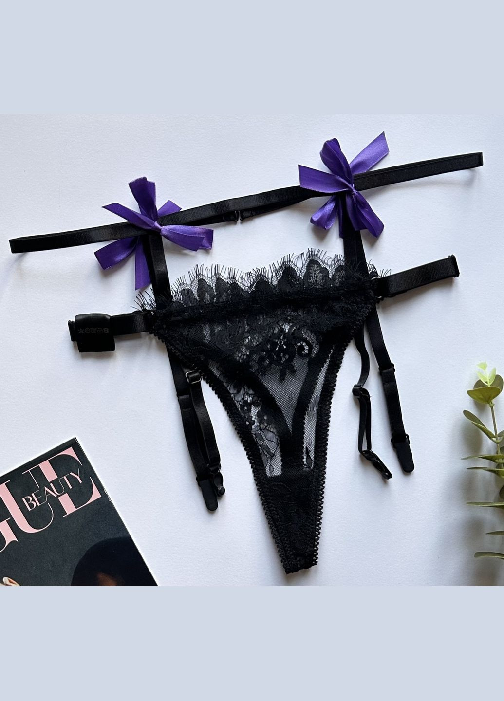 Кружевные высокие трусики стринги и пояс для чулок Exclusive (315638209)