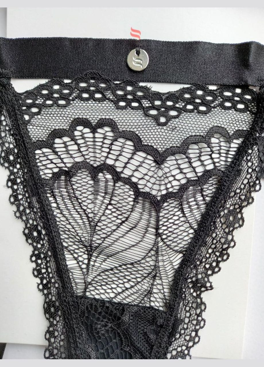 Жіночі чорні трусики стрінги розмір С/М Isabellia thong Obsessive (368787687)