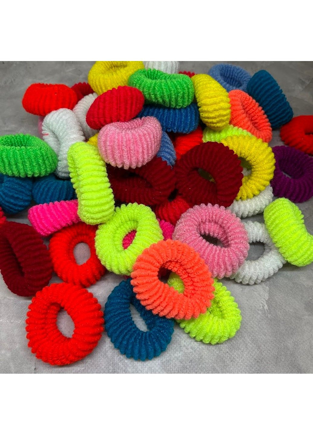 Набор махровых резинок для волос, ø 5,5 см (Калуш), цвет яркий микс, упаковка 25 шт. No Brand (300583938)